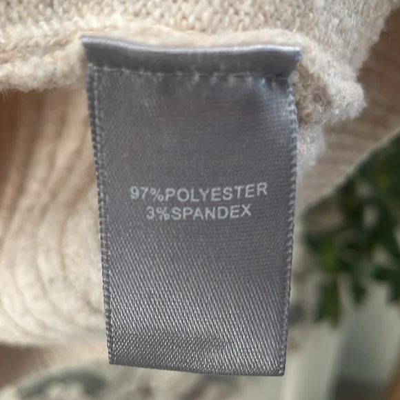 Tan sweater - Picture 5 of 7